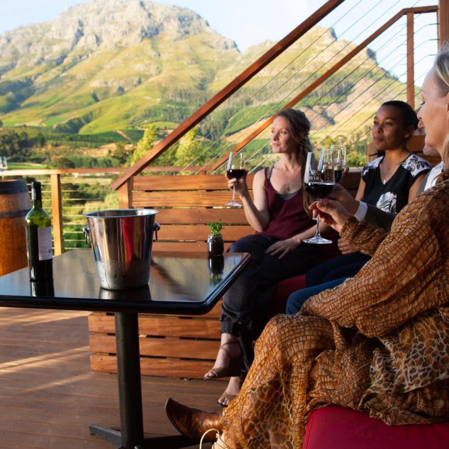 Alluvia Boutique Winery & Luxury Accommodation Stellenbosch Eksteriør billede Wine tasting at the San Luis Obispo Vintners' Association