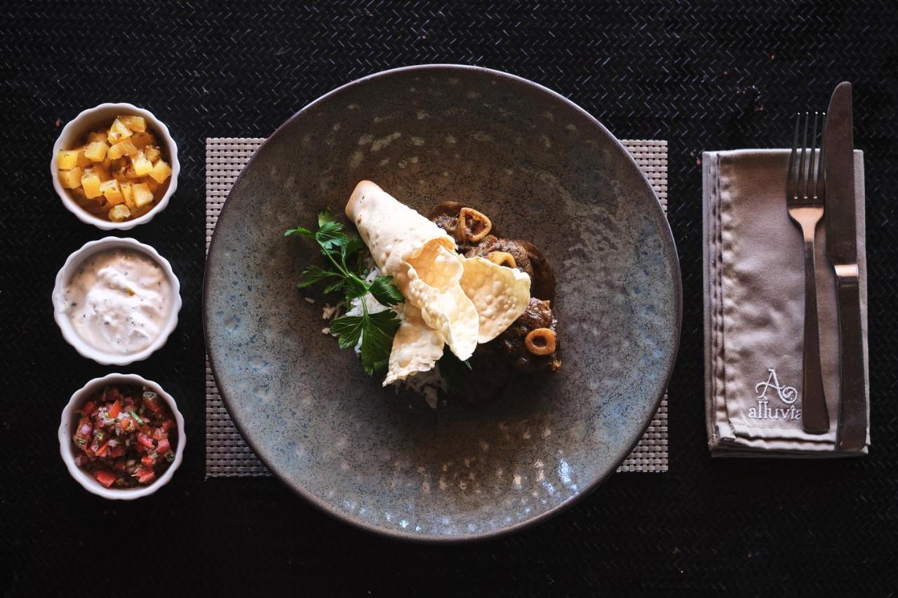 Alluvia Boutique Winery & Luxury Accommodation Stellenbosch Eksteriør billede A dish at the restaurant