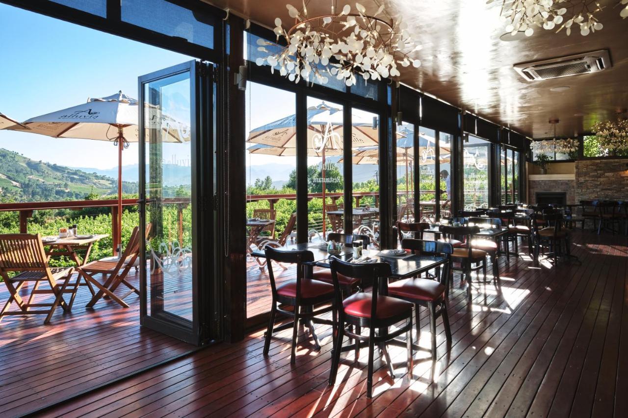 Alluvia Boutique Winery & Luxury Accommodation Stellenbosch Eksteriør billede Restaurant